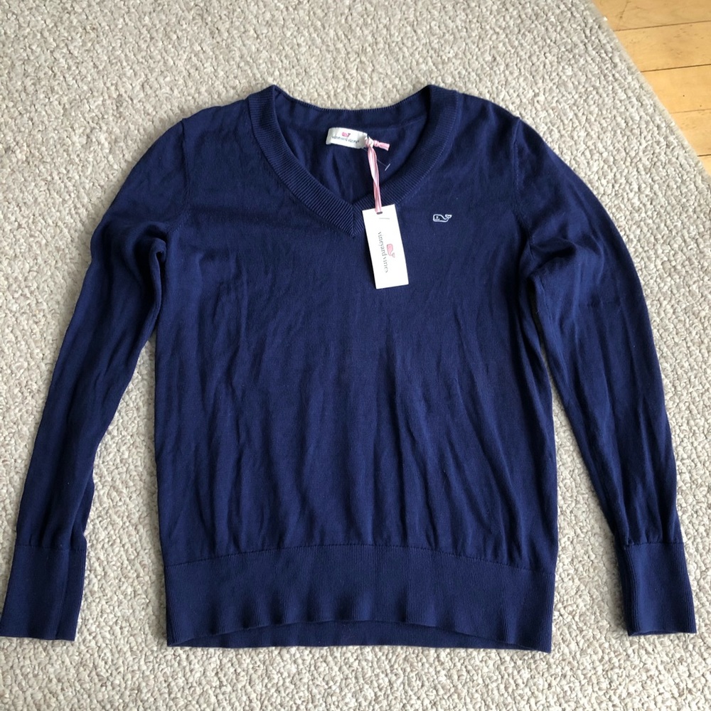 New with tags Vineyard Vines sweater